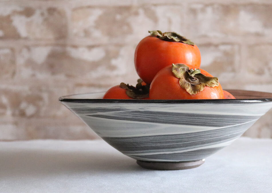 藁刷毛平鉢 大（黒）006bk | 小石原焼・まるた窯