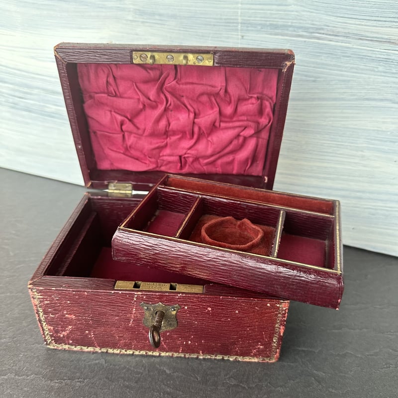 ヴィンテージ　ジュエリーボックス　マトソンスタイル　ベベルガラス　アメリカ ヴィンテージジュエリーボックスマトソンスタイルベベルガラスアメリカ