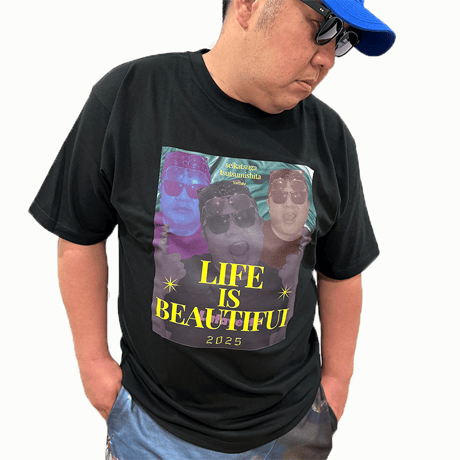 LIFE IS BEAUTIFUL  Tシャツ