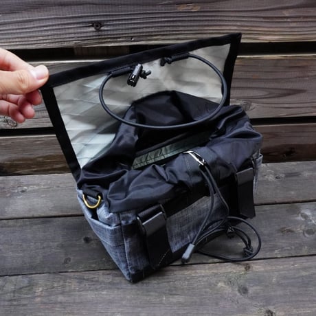 - OUTER SHELL ADVENTURE - Drawcord Handlebar Bag [LiteSkin]