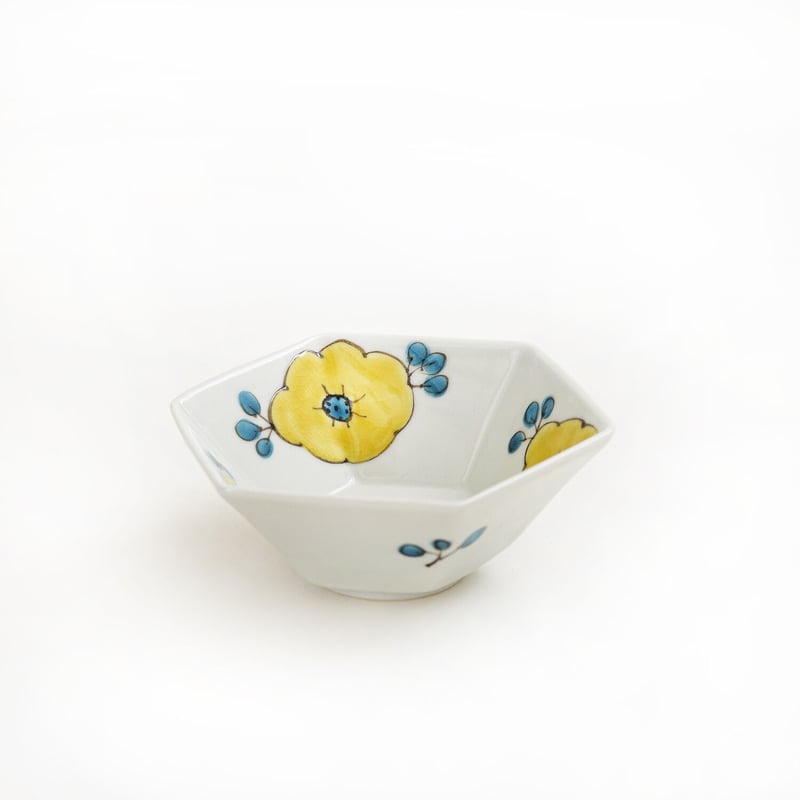 色絵牡丹六角小鉢 | nao uchimura 内村七生