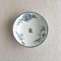 鳥とネモフィラ碗