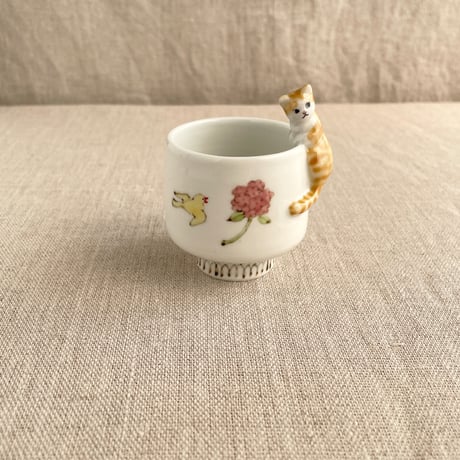 茶白猫おちょこ