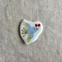 箸置き　鳥と赤い実（水色）