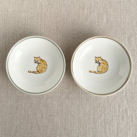 茶白猫取り皿