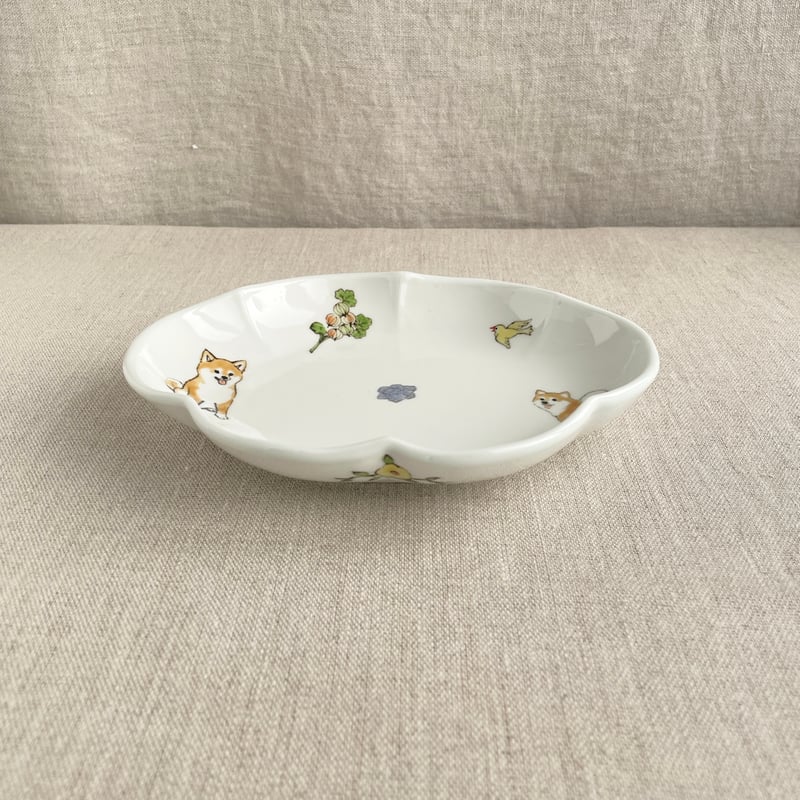 柴犬とグースベリー輪花楕円皿 | nao uchimura 内村七生