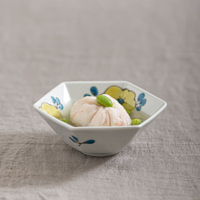 色絵牡丹六角小鉢 | nao uchimura 内村七生