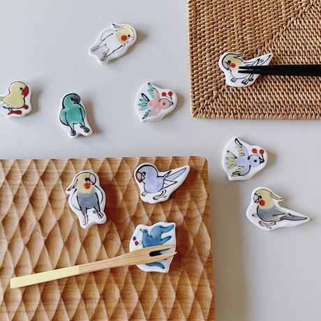 箸置き　横向き鳥（黄色・口赤）