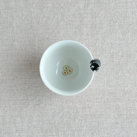ハチワレチューリップ形ぐい呑み