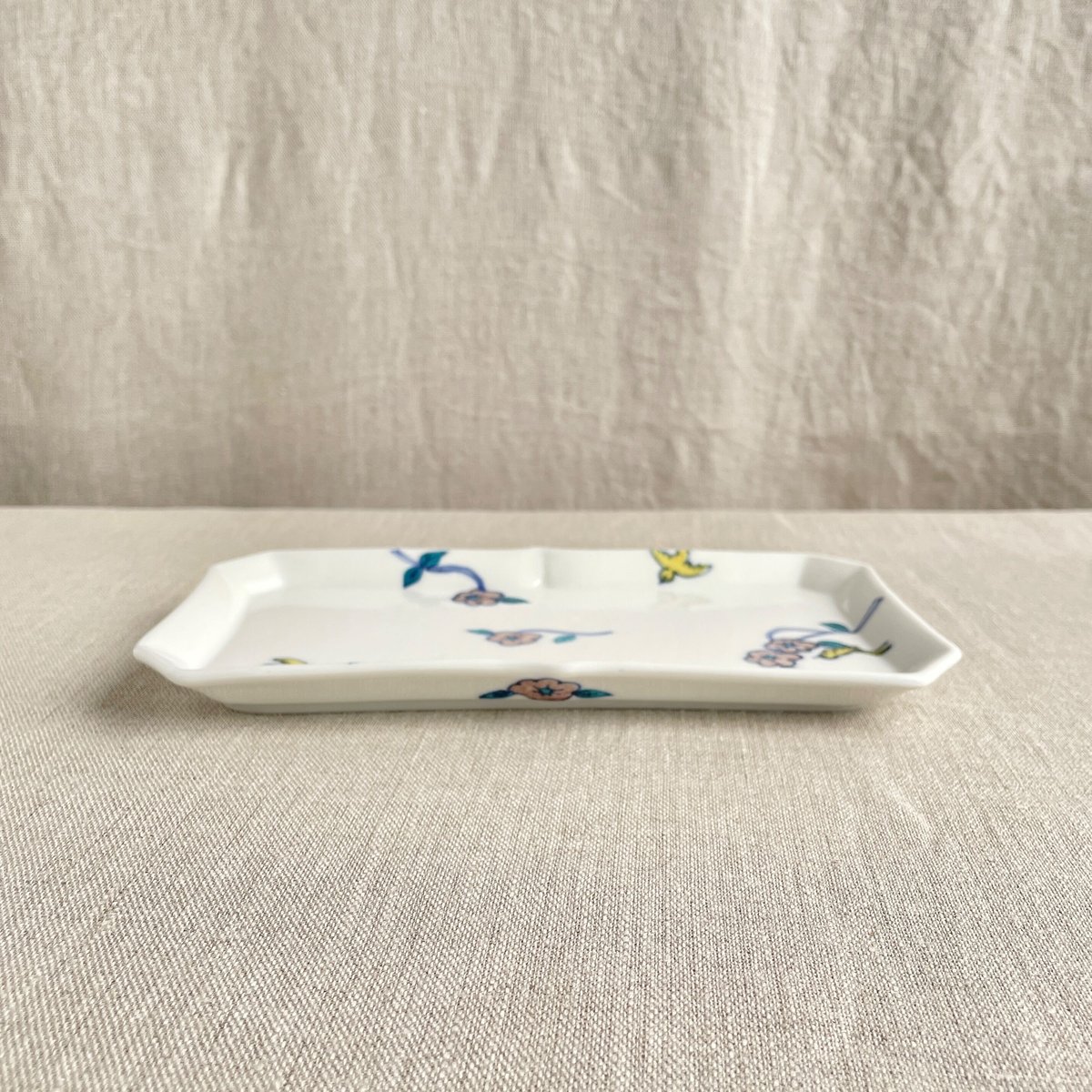 野の花と鳥長方皿 | nao uchimura 内村七生