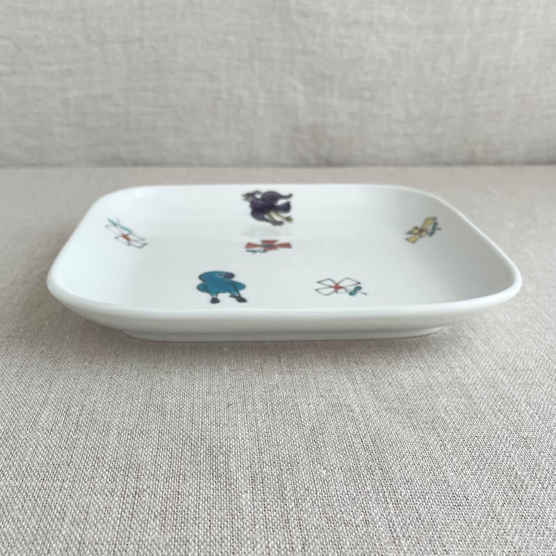 【内村七生】パン皿(小) 4枚セット 内村七生】パン皿(小) 4枚セット パン皿 | 十二ヵ月 Online shop