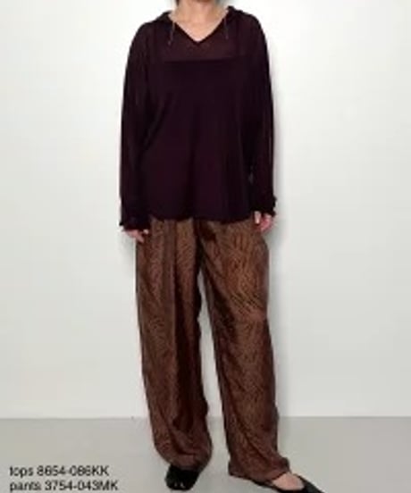 CHIGNON　シニヨン　 シアーフーディプルオーバー 8654-086