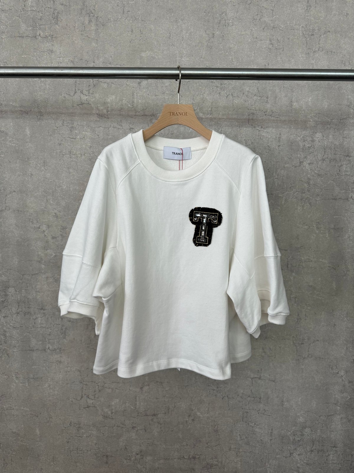 2024 AW TRANOI. トラノイ juewel T tops 240J203 | De 2024 AW TRANOI. トラノイ juewel T tops 240J203 | De