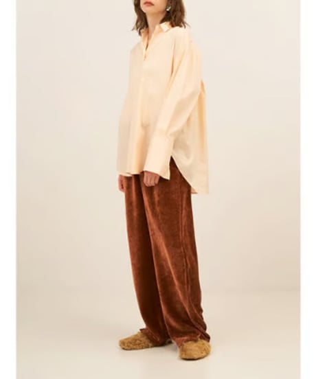 YENN イエン　MOLE TWILL CURVED PT