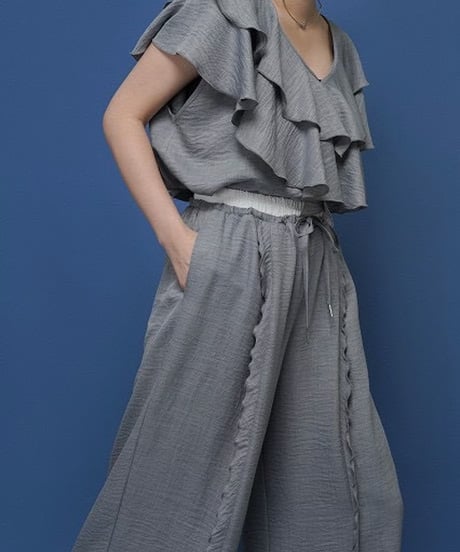 CYAN TOKYO　シアン トウキョウ　レイヤーフリルフレンチTOPS 601481