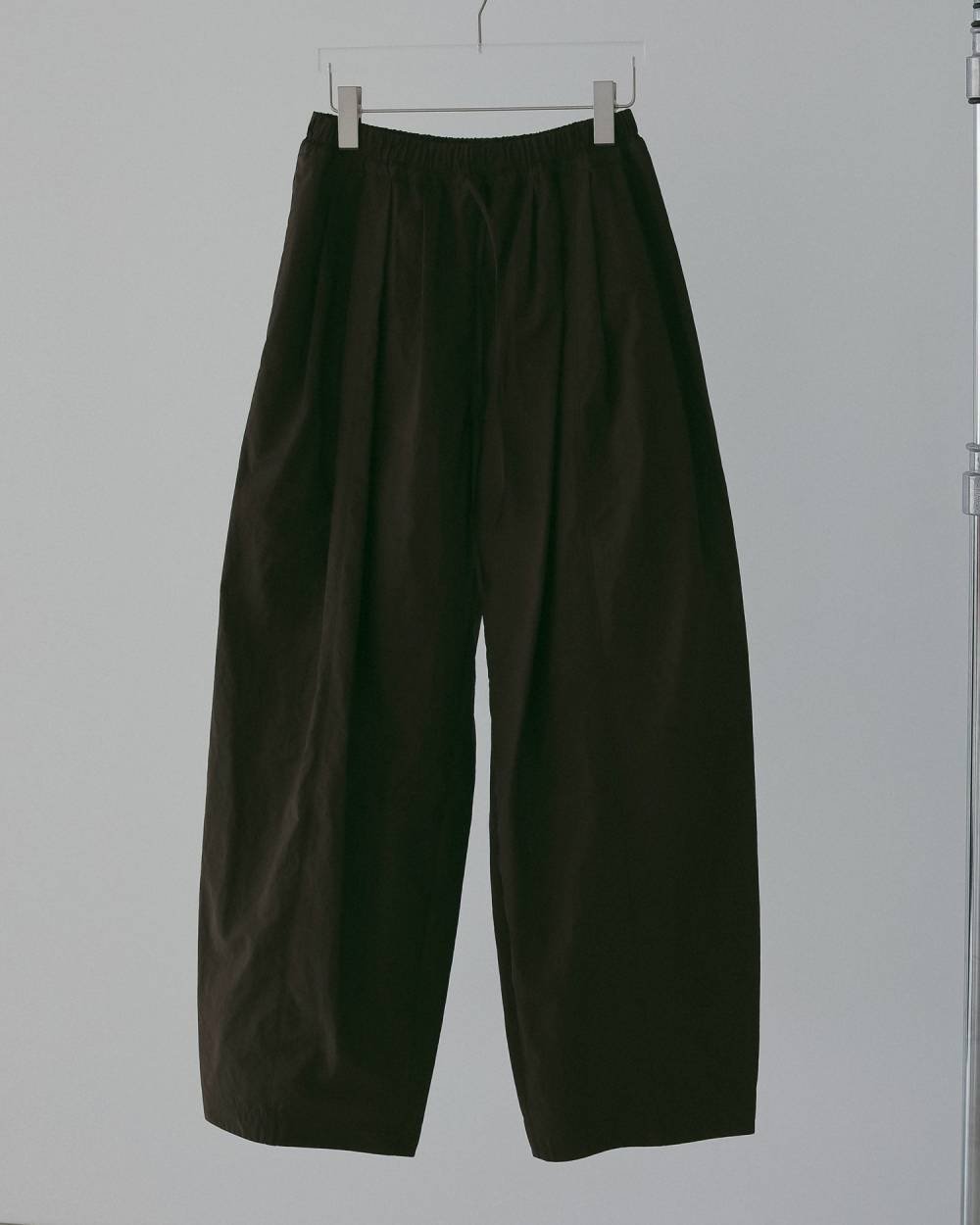 anuke アンヌーク Volumetuck Cocoon Pants 62610720 |