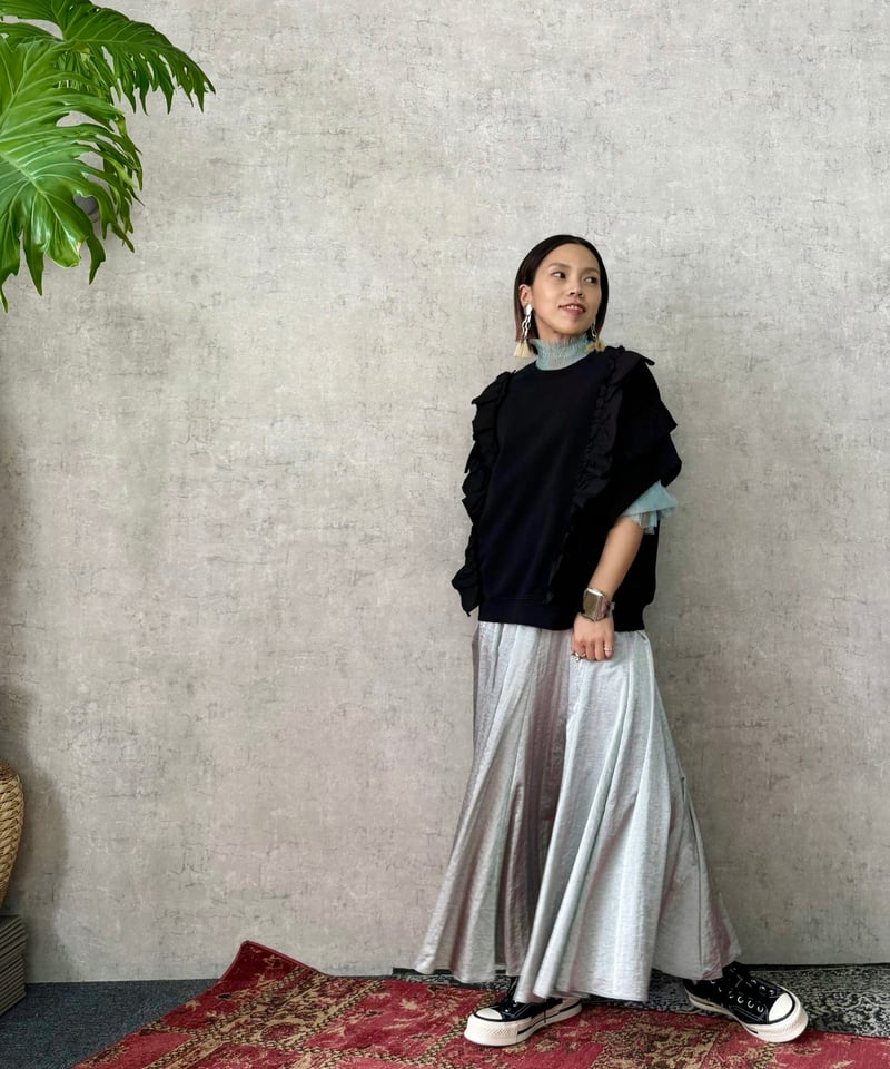 トラノイグロッシーサテンサーキュラースカート TRANOI. トラノイ グロッシーサテンサーキュラースカート