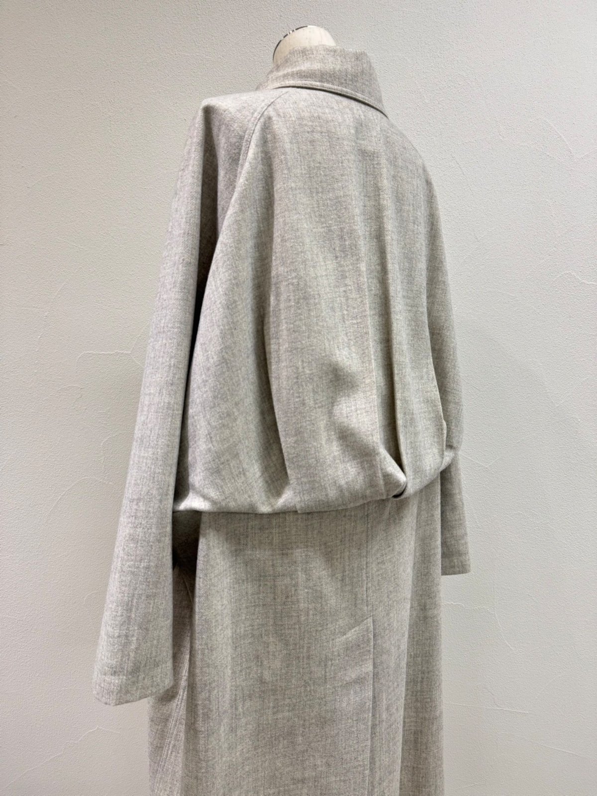 CYAN TOKYO シアン トウキョウ エアリーバックウーリーコート 504382