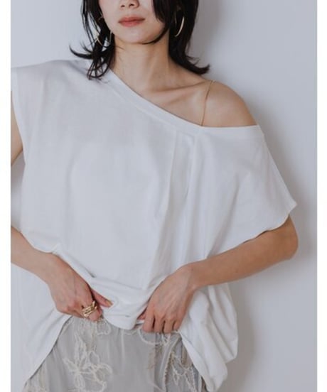 CHIGNON　シニヨン　  ｽﾈｰｸﾁｪｰﾝﾌﾞﾗｽﾄﾗｯﾌﾟ 0053-428SH