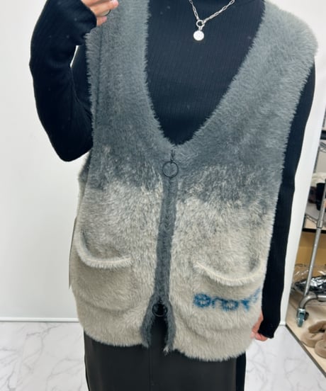 Sale✴ほぼ新品！アヤンテンセルダウンベスト！ ayane、アヤン、ダウンベスト