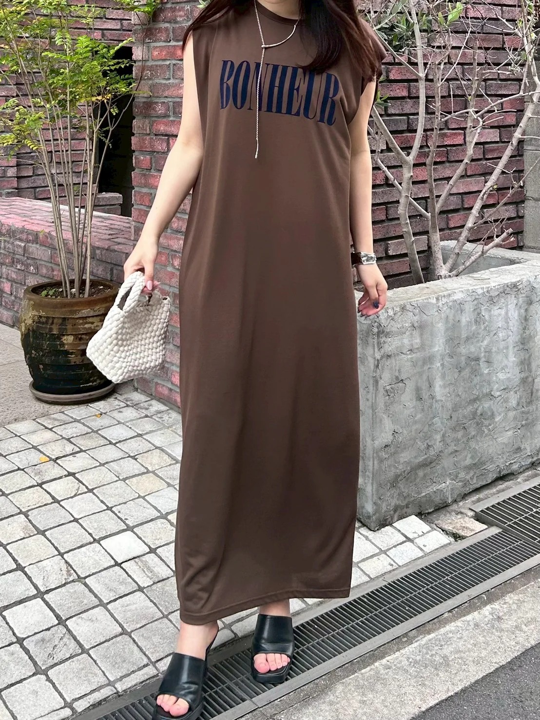 ROSIEE ロージー ソフトな風合いフロッキープリントワンピース