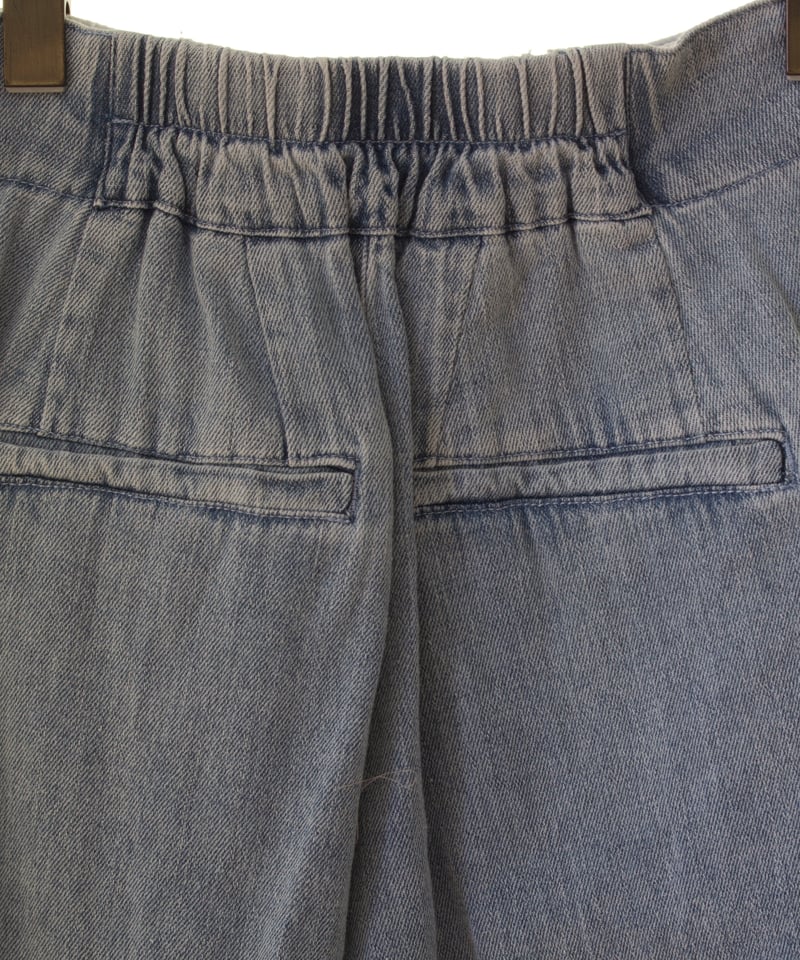 ☆maron  PASSIONE パシオーネ デニム PASSIONE パシオーネ カーブシルエットデニムパンツ ブリーチ