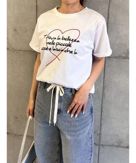 ROSIEE ロージー　R810306　ハート刺繍×手書き風ロゴプリントTシャツ