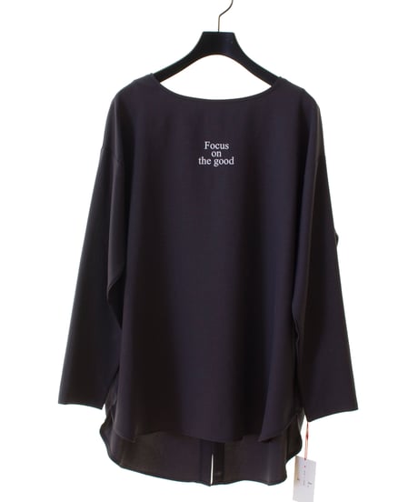 Dignite collier　ディニテコリエ　ロゴTブラウス 80256044