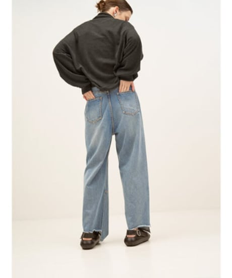 YENN イエン　TURTLE/N SWEATSHIRT
