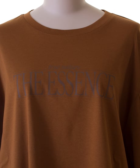 Dignite collier　ディニテコリエ フロントロゴ長袖Ｔシャツ　TW-80256019