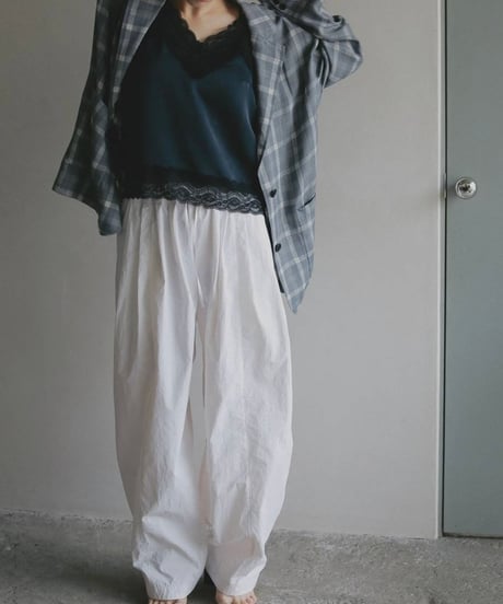 anuke アンヌーク　Volumetuck Cocoon Pants　62610720