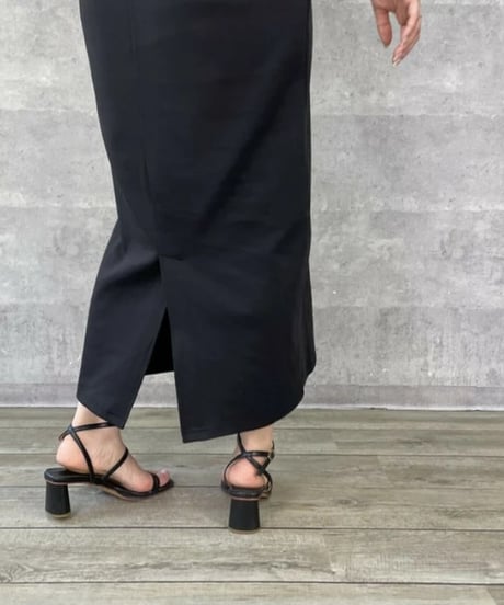 Anna Kerry　アンナケリー スリットネックロゴワンピース 85252909 2025新作