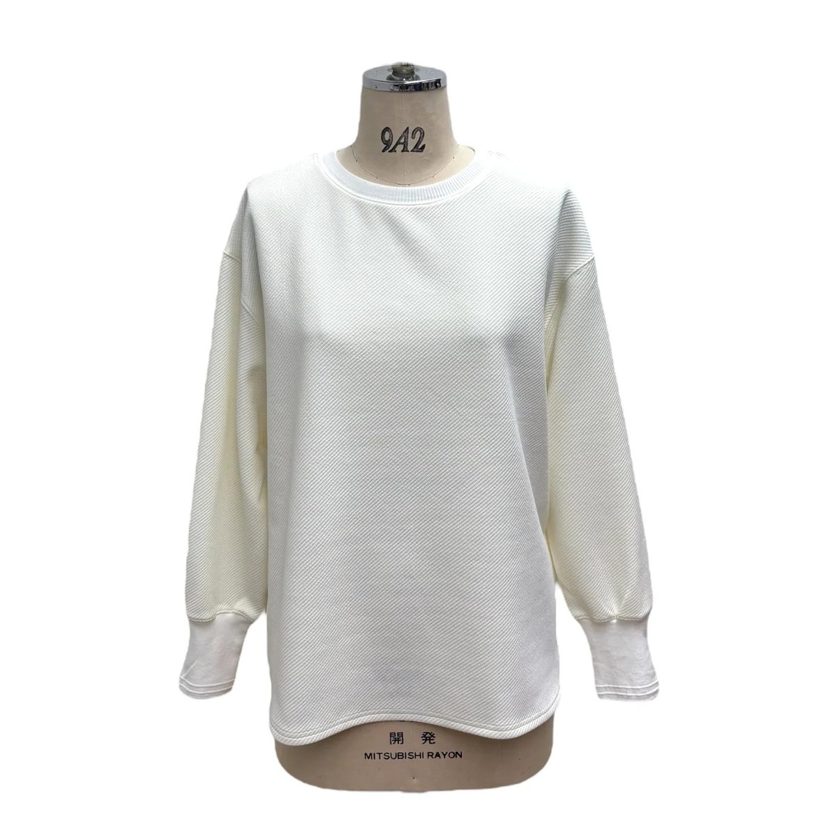 ayane アヤン カットツイルプルオーバー 855718 | Deargo