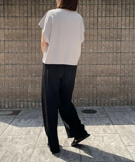 Anna Kerry　アンナケリー　スモールロゴトップス　27252905　2025夏物新作