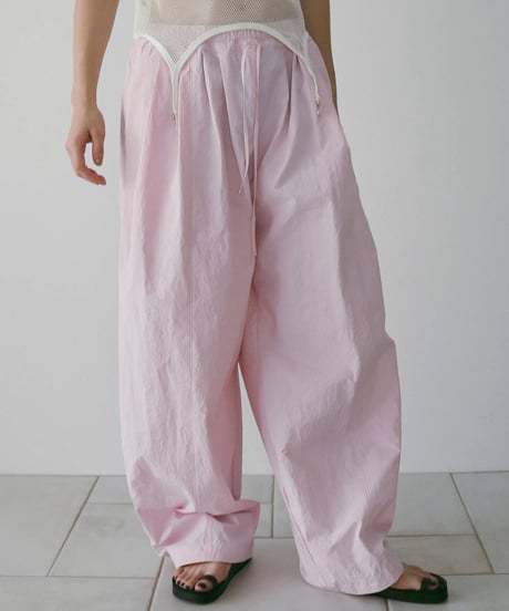 anuke アンヌーク　Volumetuck Cocoon Pants　62610720