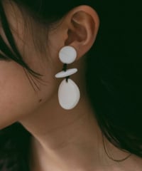 anuke アンヌーク Acrylic Stone Earring 62610901 本州送料無料！5月中旬発送予定