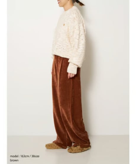 YENN イエン　MOLE TWILL CURVED PT