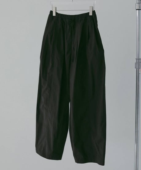 anuke アンヌーク　Volumetuck Cocoon Pants　62610720
