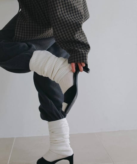 anuke アンヌーク　Squaretoe Velour Mule　62611027