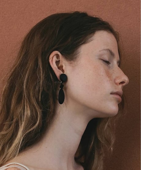 anuke アンヌーク Acrylic Stone Earring 62610901 本州送料無料！5月中旬発送予定