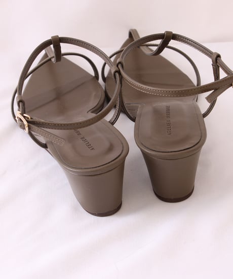 ATELIER BRUGGE アトリエブルージュ　Tストラップサンダル　26KS-22　2026NEWARIIVAL