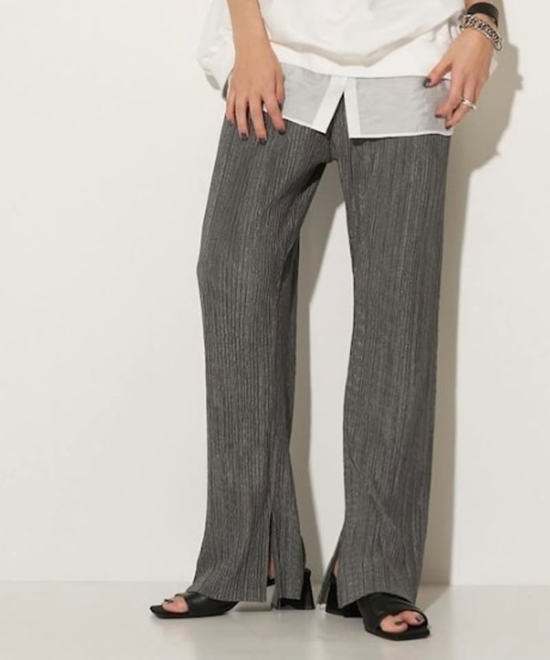 シニヨン カットプリーツパンツ CHIGNON 3643-632KO 国内正規品 220403 送料無料 小黒 様専用 8/1お支払 CHIGNON シニヨン ｶｯﾄﾌﾟﾘｰﾂPT [3643-632