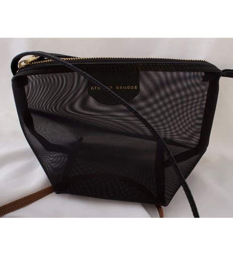 ATELIER BRUGGE アトリエブルージュ メッシュ斜め掛けポーチ　sheer metal shoulder bag35UB-19