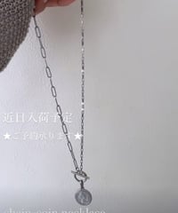 チェーンコインネックレス