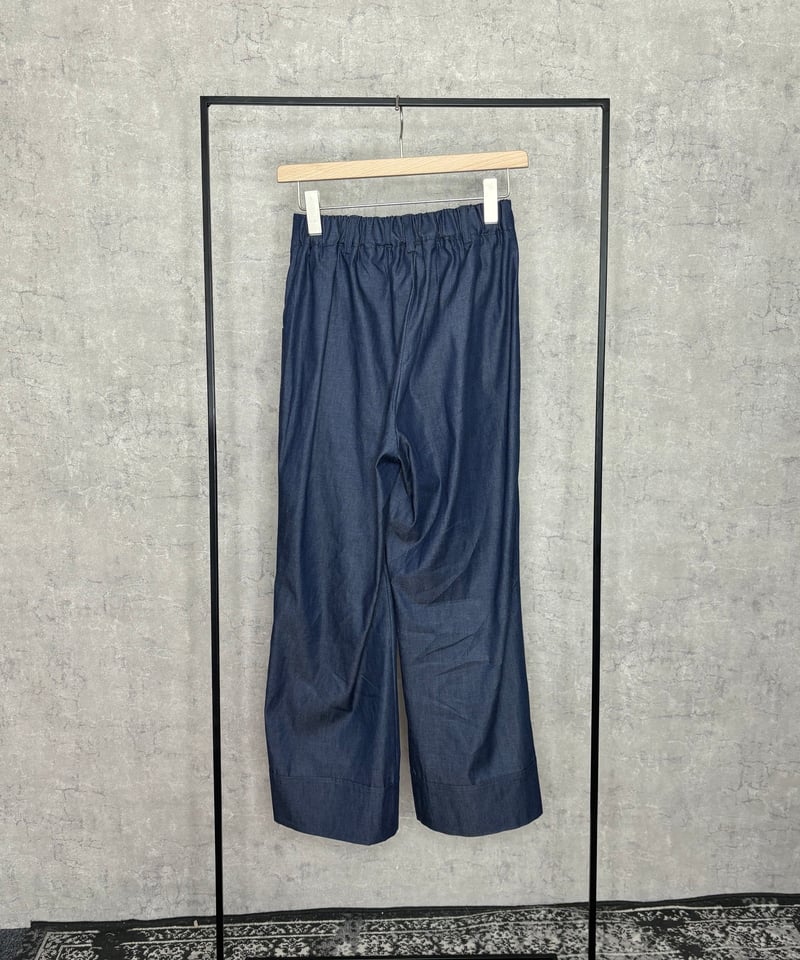 トラノイの刺繍ブラックデニム 新品未使用 L TRANOI TRANOI. トラノイ デニムタックパンツ 231J520 | Deargo