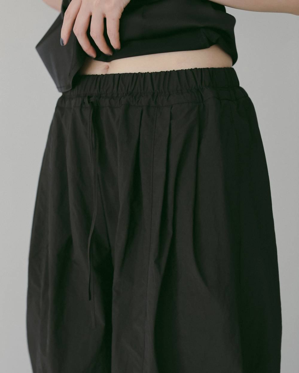 anuke アンヌーク Volumetuck Cocoon Pants 62610720 |