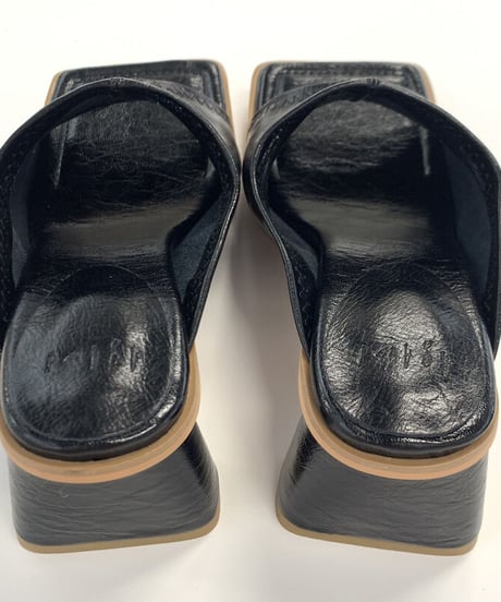 AgAwd(アガウド) 　Heel Sandal〈2201-940086〉