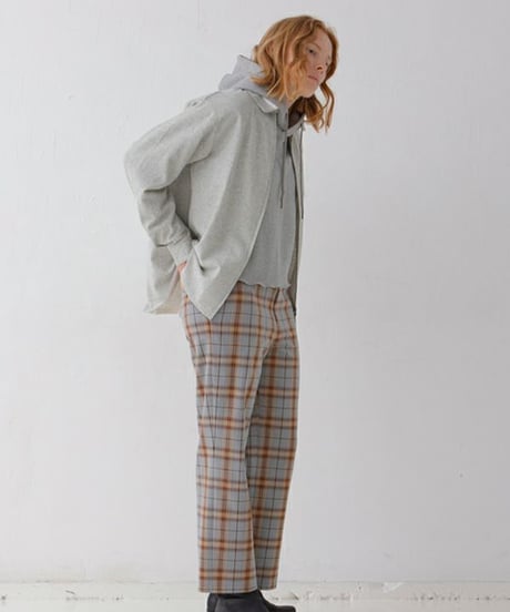 Garance et VioLette　AMU　アムー　ショートフレアパーカー　24235-1846Z