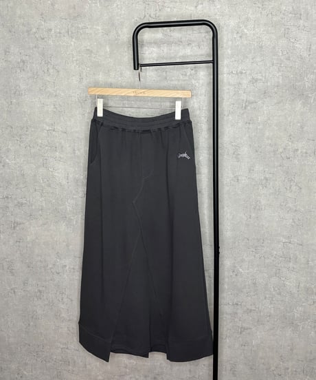 TRANOI.　トラノイ TORA リメイクSWスカート 240J508 本州送料無料！