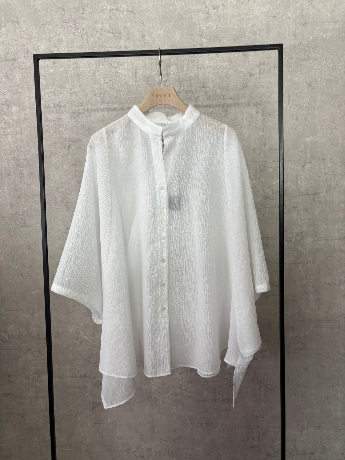 TRANOI. トラノイ シアージャガードドルマンブラウス 223R262 本州送料